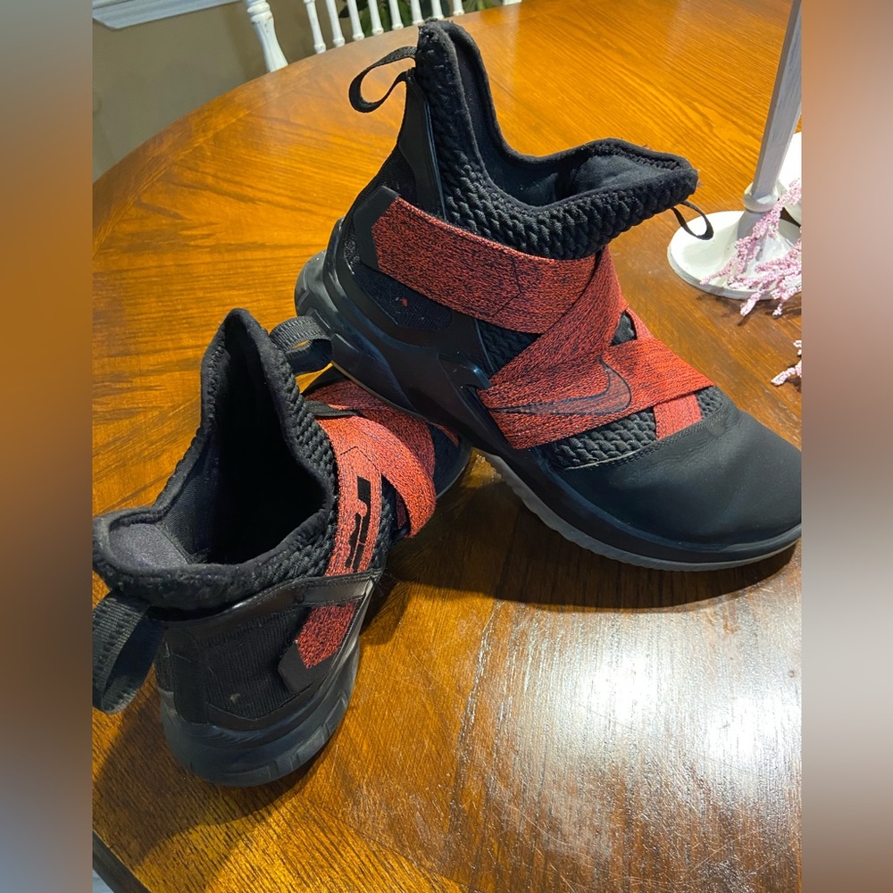 Mens Nike LeBron Soldier 12 Sneakers